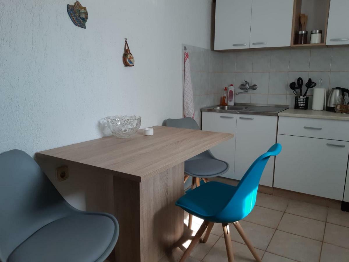 Apartment Upper Town Ґоспич Екстер'єр фото